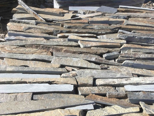 Горбушка златолит мультиколор для облицовки купить в Татарске