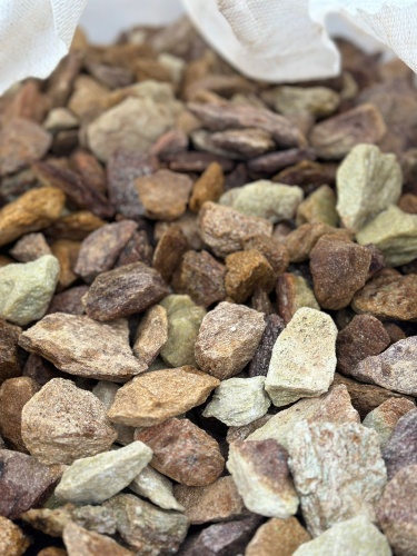 Златолит персиковый декоративная каменная крошка купить в Татарске