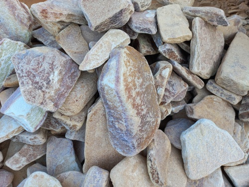 Златолит жёлтый, жёлто-зелёный глыбки и валуны для ланшафтного дизайна купить в Татарске