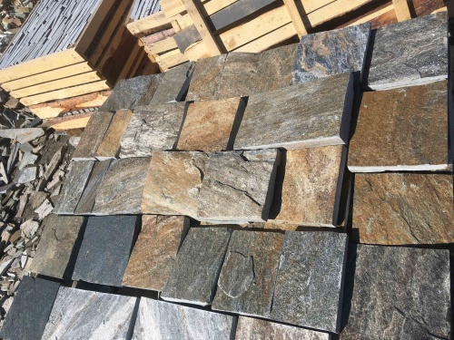 Плитка пилёная златолит Уральский для цоколя, отмостки купить в Татарске