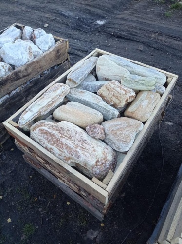 Златолит жёлтый, жёлто-зелёный глыбки и валуны для ланшафтного дизайна купить в Татарске