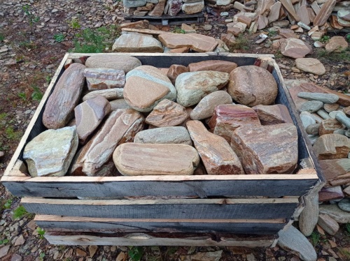 Златолит жёлтый, жёлто-зелёный глыбки и валуны для ланшафтного дизайна купить в Татарске