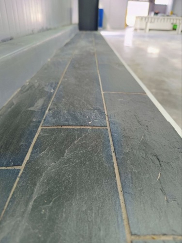 Плитка чёрная из натурального камня фасадная 30 см * 5 см, толщина 7 мм -30 мм купить в Татарске